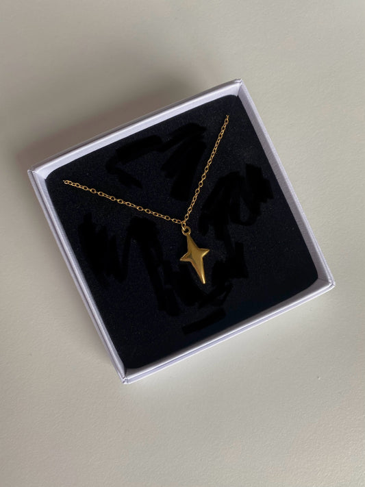 Klara Necklace